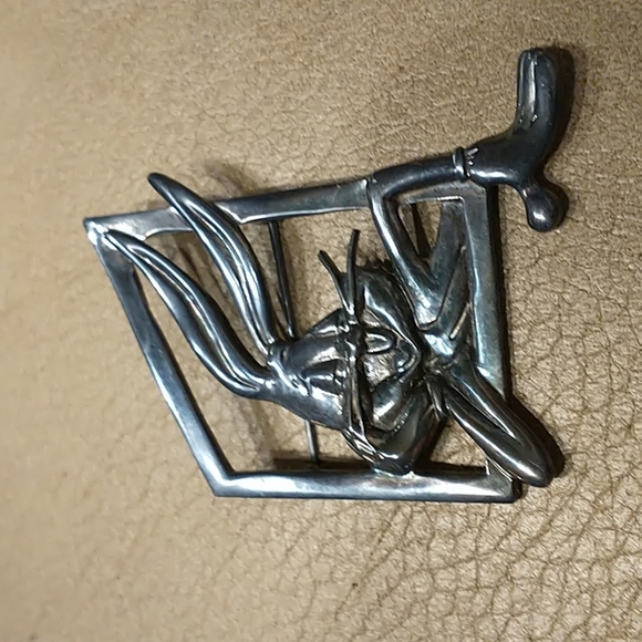 RARE RETRO **VINTAGE** Bugs Bunny Brooch
